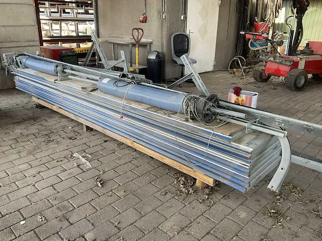 Assa abloy overheaddeur - afbeelding 1 van  7