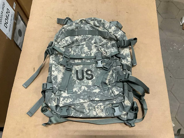 Assault pack - afbeelding 1 van  4