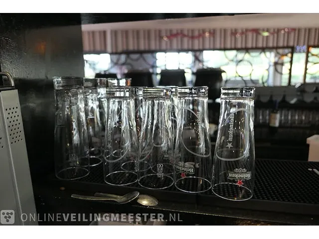 Assortiment glaswerk - afbeelding 11 van  13