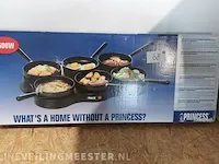 Assortiment keukenbenodigdheden - afbeelding 3 van  5