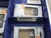 Assortiment klein materiaal in magazijnbakjes - afbeelding 5 van  5