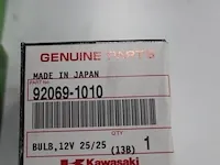 Assortiment klein materiaal in magazijnbakjes - afbeelding 3 van  12