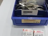 Assortiment klein materiaal in magazijnbakjes - afbeelding 2 van  9