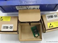 Assortiment klein materiaal in magazijnbakjes - afbeelding 6 van  14