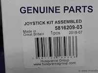 Assortiment klein materiaal in magazijnbakjes - afbeelding 13 van  14