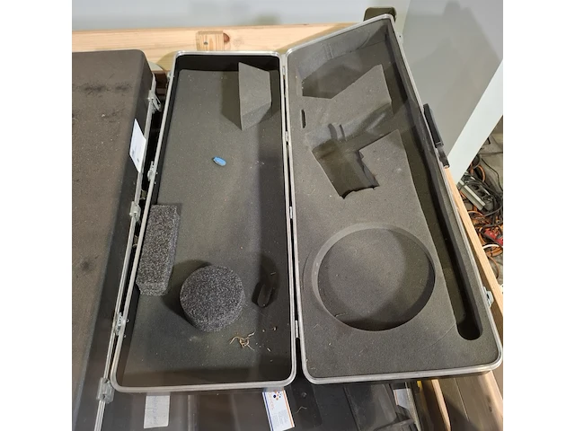 Assortiment koffers en transportboxen - afbeelding 7 van  8
