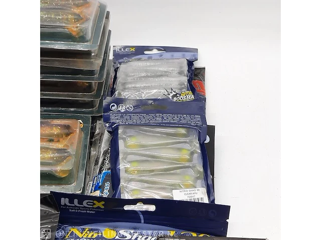 Assortiment kunstaas, o.a. blux/madness - afbeelding 11 van  15