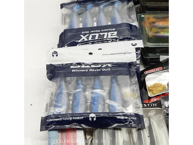 Assortiment kunstaas, o.a. blux/madness - afbeelding 12 van  15