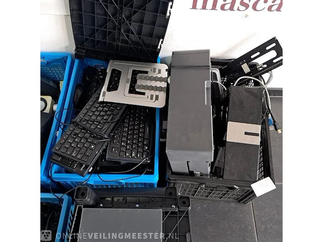 Assortiment multimedia - afbeelding 15 van  15