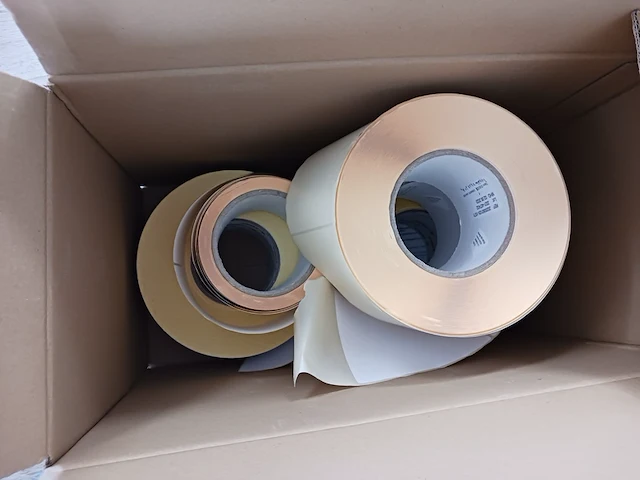 Assortiment papier en etiket rollen | locatie roden - afbeelding 10 van  10