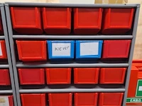 Assortimentskast incl. inhoud o.a. ketting - afbeelding 1 van  5