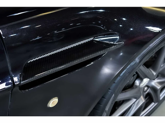 Aston martin - vantage coupe 4,7l v8 - vantage coupe 4,7l v8 - aston martin vantage s coupe 4,7l v8 - 2011 - 2011 - afbeelding 8 van  85
