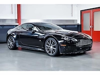 Aston martin - vantage coupe 4,7l v8 - vantage coupe 4,7l v8 - aston martin vantage s coupe 4,7l v8 - 2011 - 2011 - afbeelding 1 van  85