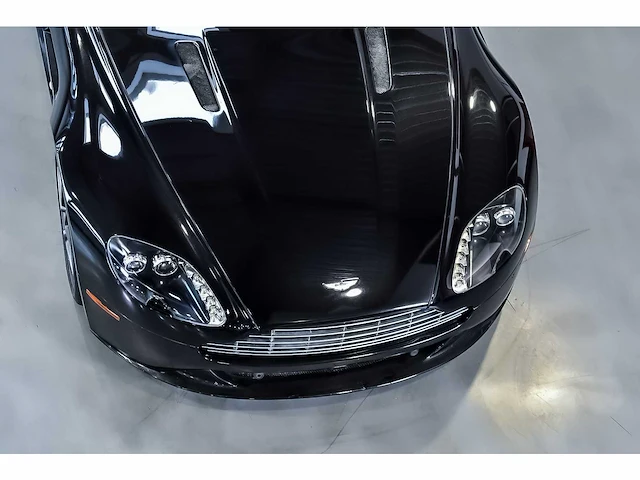 Aston martin - vantage coupe 4,7l v8 - vantage coupe 4,7l v8 - aston martin vantage s coupe 4,7l v8 - 2011 - 2011 - afbeelding 24 van  85