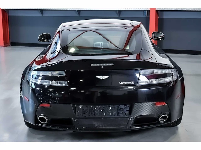 Aston martin - vantage coupe 4,7l v8 - vantage coupe 4,7l v8 - aston martin vantage s coupe 4,7l v8 - 2011 - 2011 - afbeelding 31 van  85