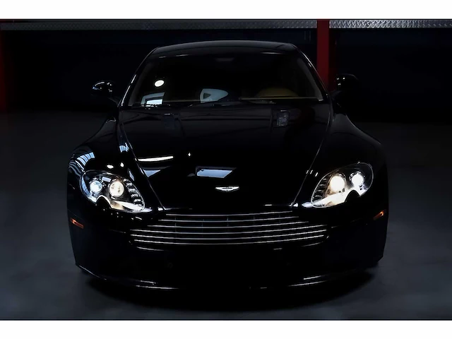 Aston martin - vantage coupe 4,7l v8 - vantage coupe 4,7l v8 - aston martin vantage s coupe 4,7l v8 - 2011 - 2011 - afbeelding 23 van  85