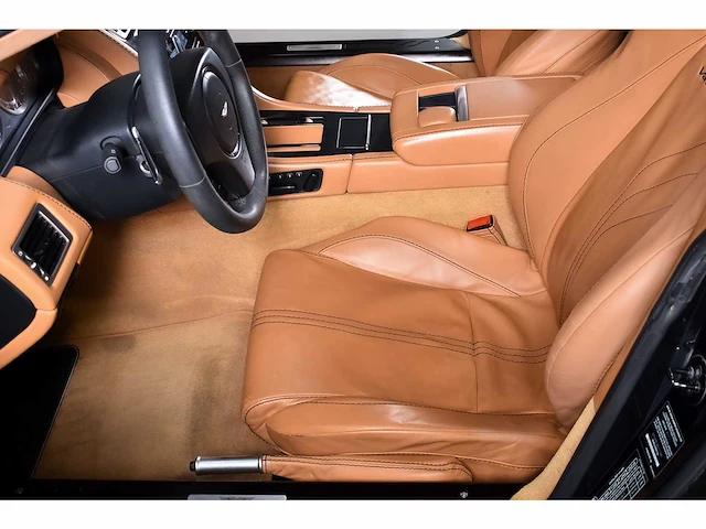 Aston martin - vantage coupe 4,7l v8 - vantage coupe 4,7l v8 - aston martin vantage s coupe 4,7l v8 - 2011 - 2011 - afbeelding 59 van  85