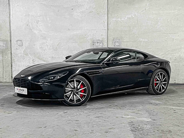 Aston martin db11 4.0 v8 510pk 2017, nl-kenteken - afbeelding 1 van  46