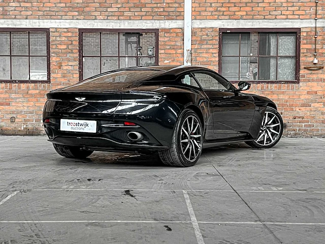 Aston martin db11 4.0 v8 510pk 2017, t-223-bs - afbeelding 17 van  92