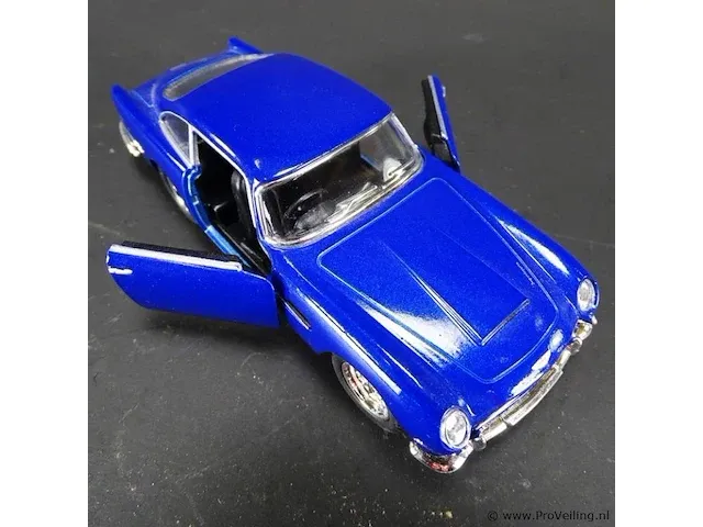 Aston martin db5 (1963) blauw - afbeelding 4 van  5