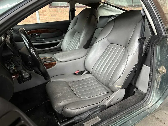 Aston martin db7 3.2 l6 340pk lhd -youngtimer- - afbeelding 47 van  57