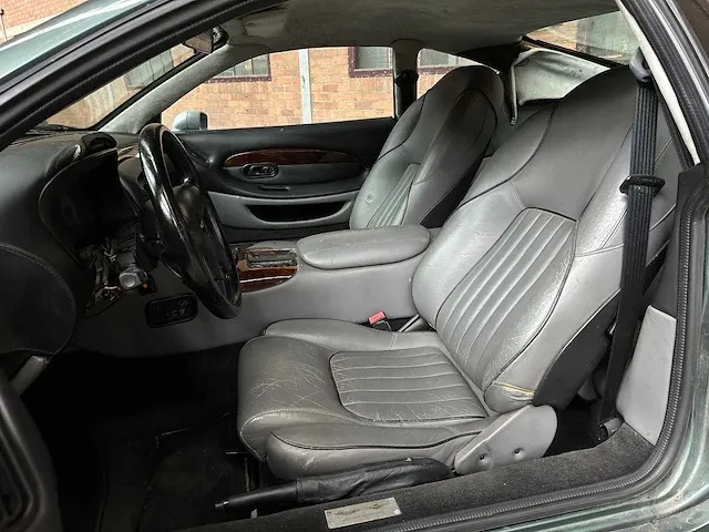 Aston martin db7 3.2 l6 340pk lhd -youngtimer- - afbeelding 48 van  57