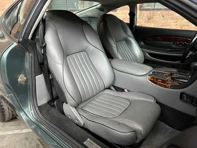 Aston martin db7 3.2 l6 340pk lhd -youngtimer- - afbeelding 51 van  57