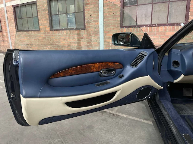 Aston martin db7 volante 5.9 v12 vantage 416pk 2002 (origineel-nl) cabriolet, 88-jl-px youngtimer - afbeelding 20 van  43