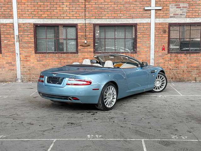 Aston martin db9 cabriolet 5.9 v12 449pk 2006 youngtimer - afbeelding 3 van  42