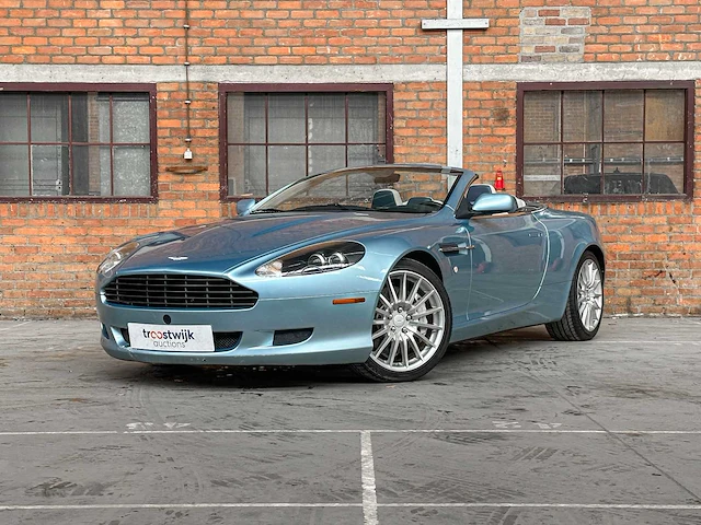 Aston martin db9 cabriolet 5.9 v12 449pk 2006 youngtimer - afbeelding 1 van  42