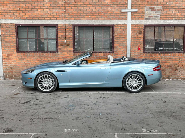 Aston martin db9 cabriolet 5.9 v12 449pk 2006 youngtimer - afbeelding 13 van  42