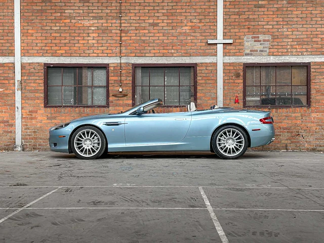 Aston martin db9 cabriolet 5.9 v12 449pk 2006 youngtimer - afbeelding 14 van  42