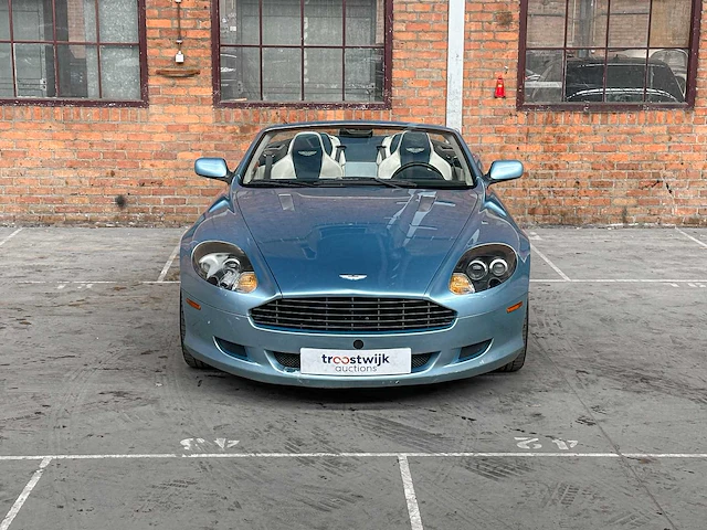 Aston martin db9 cabriolet 5.9 v12 449pk 2006 youngtimer - afbeelding 34 van  42