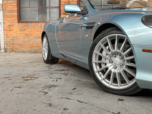 Aston martin db9 cabriolet 5.9 v12 449pk 2006 youngtimer - afbeelding 41 van  42