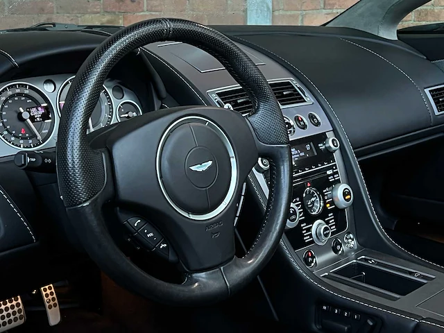 Aston martin v8 vantage n420 4.7 v8 2011 -carbon- - afbeelding 11 van  56