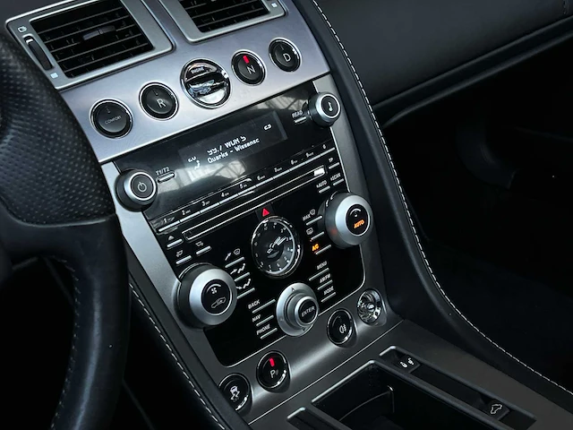 Aston martin v8 vantage n420 4.7 v8 2011 -carbon- - afbeelding 18 van  56
