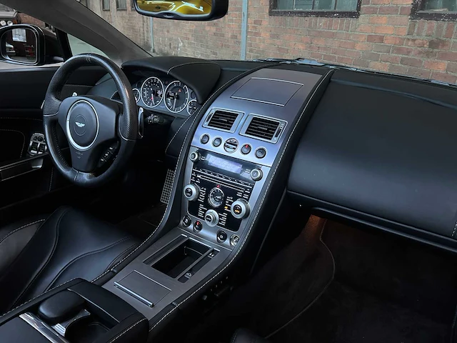 Aston martin v8 vantage n420 4.7 v8 2011 -carbon- - afbeelding 29 van  56