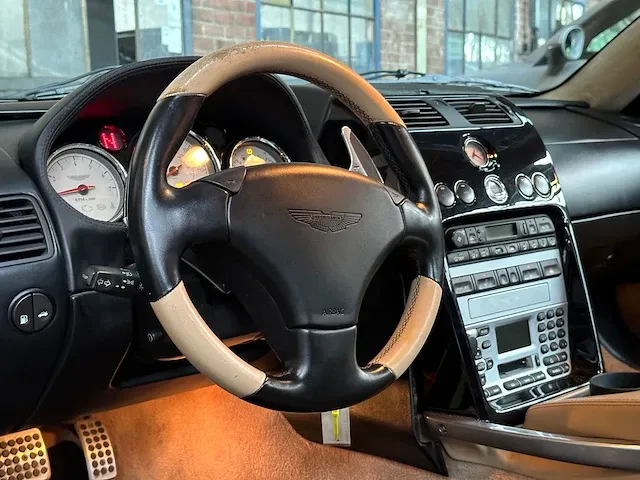 Aston martin vanquish 5.3 v12 460pk 2004 -youngtimer- - afbeelding 17 van  46