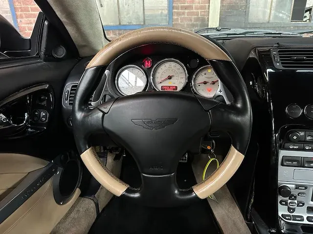 Aston martin vanquish 5.3 v12 460pk 2004 -youngtimer- - afbeelding 20 van  46