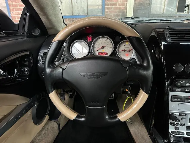 Aston martin vanquish 5.3 v12 460pk 2004 -youngtimer- - afbeelding 20 van  47