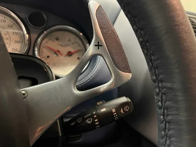 Aston martin vanquish 5.9 v12 466pk 2003 - afbeelding 28 van  45