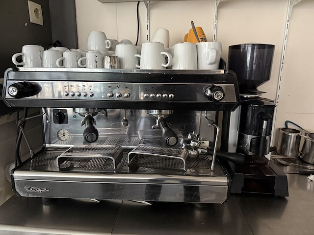 Astoria espresso machine met koffiemolen, astoria, tanya r, grijs / chroom, 2017 - afbeelding 2 van  6