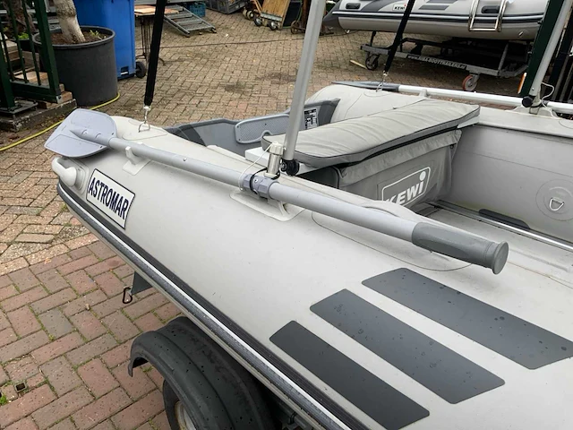 Astromar mb 300 rubberboot met kalf trailer - afbeelding 12 van  14