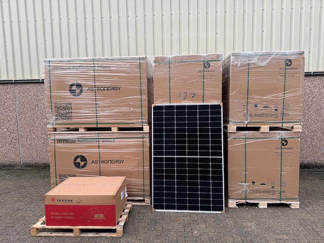 Astronergy - set van 216 zonnepanelen - goodwe 80k omvormer - afbeelding 1 van  11
