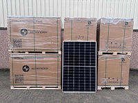 Astronergy - set van 216 zonnepanelen (totaal vermogen 88.560 wp)