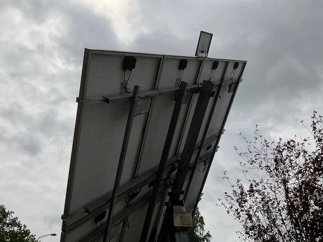 Astronergy zonnepaneel met trackingsysteem (12x) - afbeelding 4 van  10