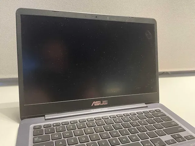 Asus - x406uar - laptop - afbeelding 4 van  7