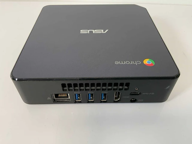 Asus 3, core i7 8th gen, 16 gb ram, 4x 64 gb ssd - 2x 128 gb ssd chromeboxes (6x) - afbeelding 18 van  19
