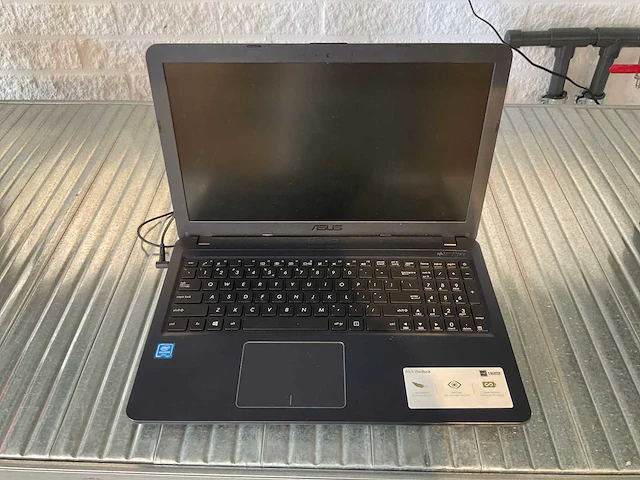 Asus laptop - afbeelding 2 van  3
