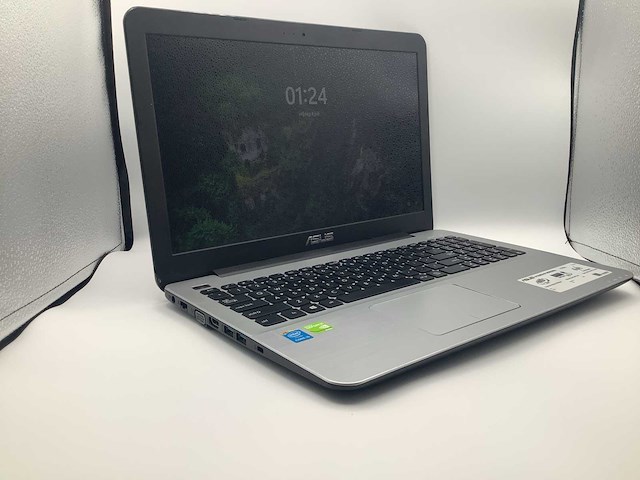 Asus laptop - afbeelding 1 van  7